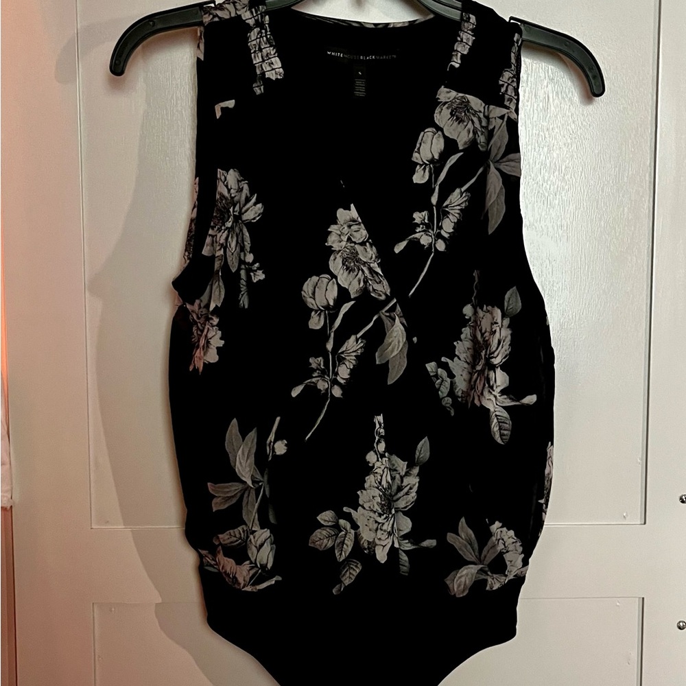 White House Black Market Black Market Bodysuit - Blouse Sz S